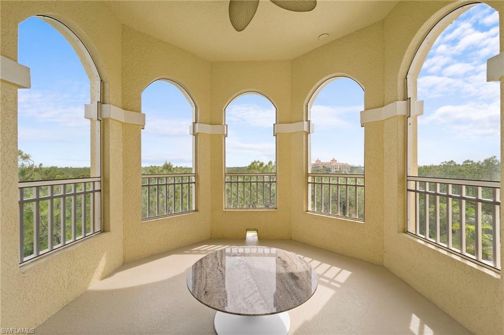 2738 Tiburon BLVD E # 504 Unit: B-504