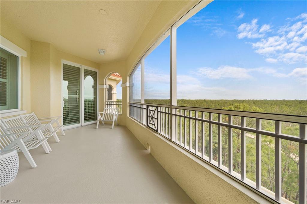 2738 Tiburon BLVD E # 504 Unit: B-504