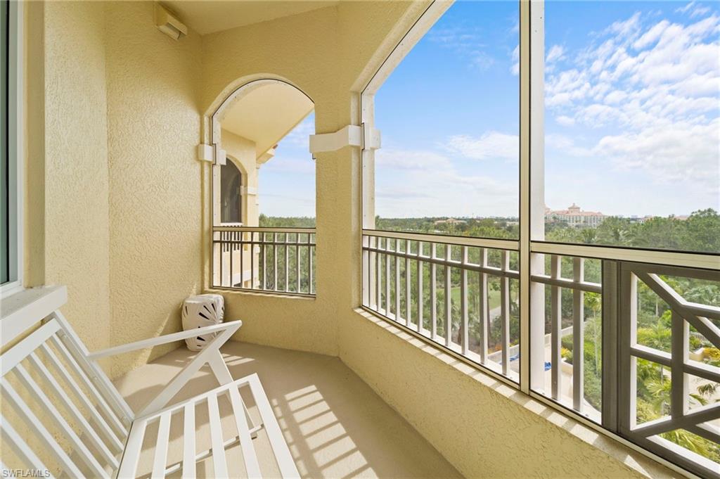 2738 Tiburon BLVD E # 504 Unit: B-504