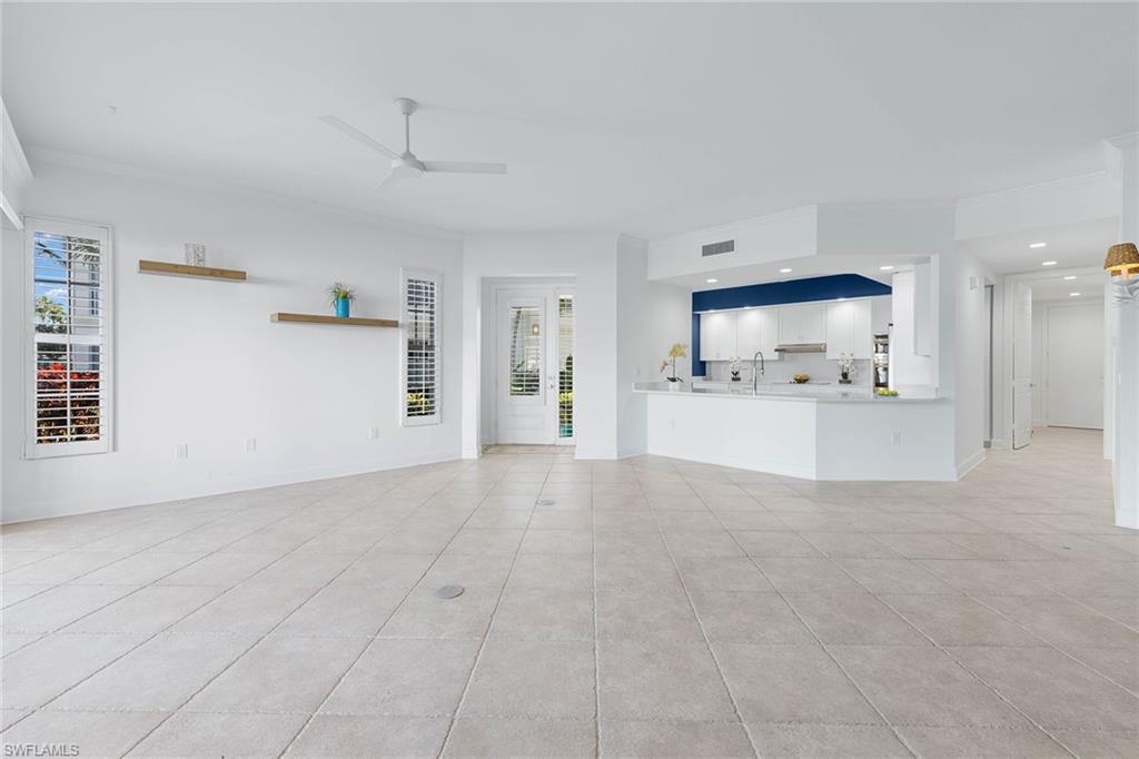 405 Sea Grove LN # 102 Unit: 9-102