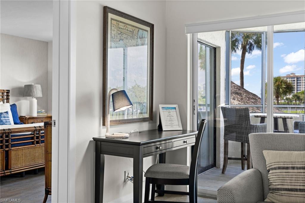 12945 VANDERBILT DR Unit: 203