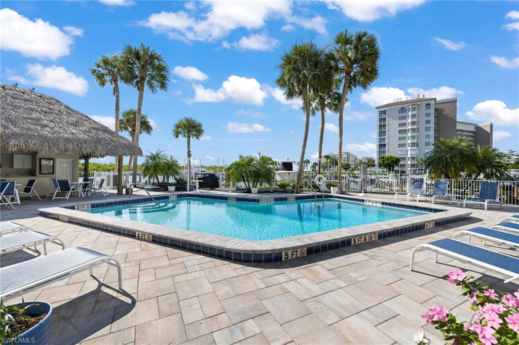 12945 VANDERBILT DR Unit: 203