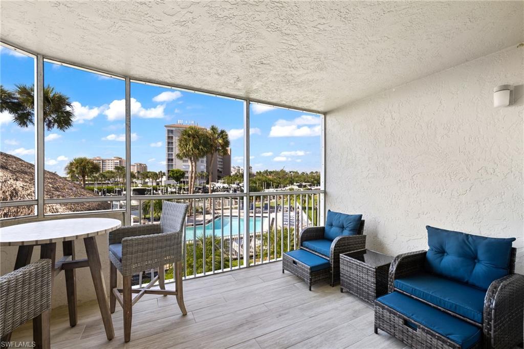 12945 VANDERBILT DR Unit: 203