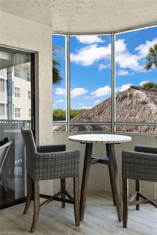 12945 VANDERBILT DR Unit: 203