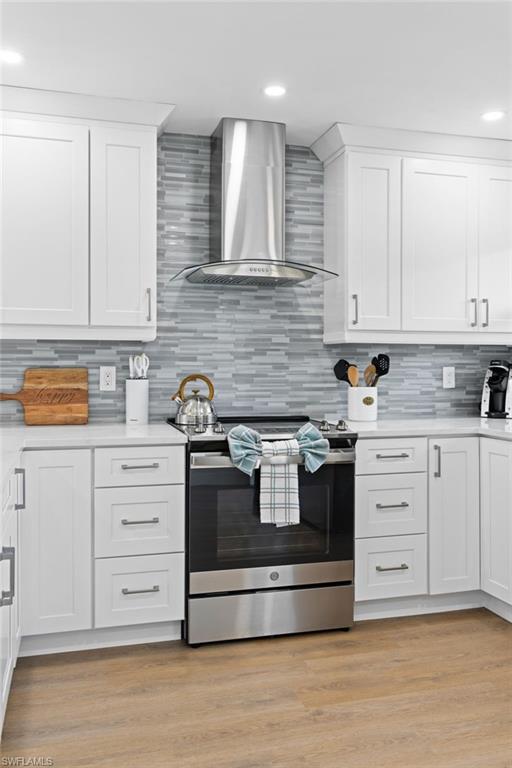 12945 VANDERBILT DR Unit: 203