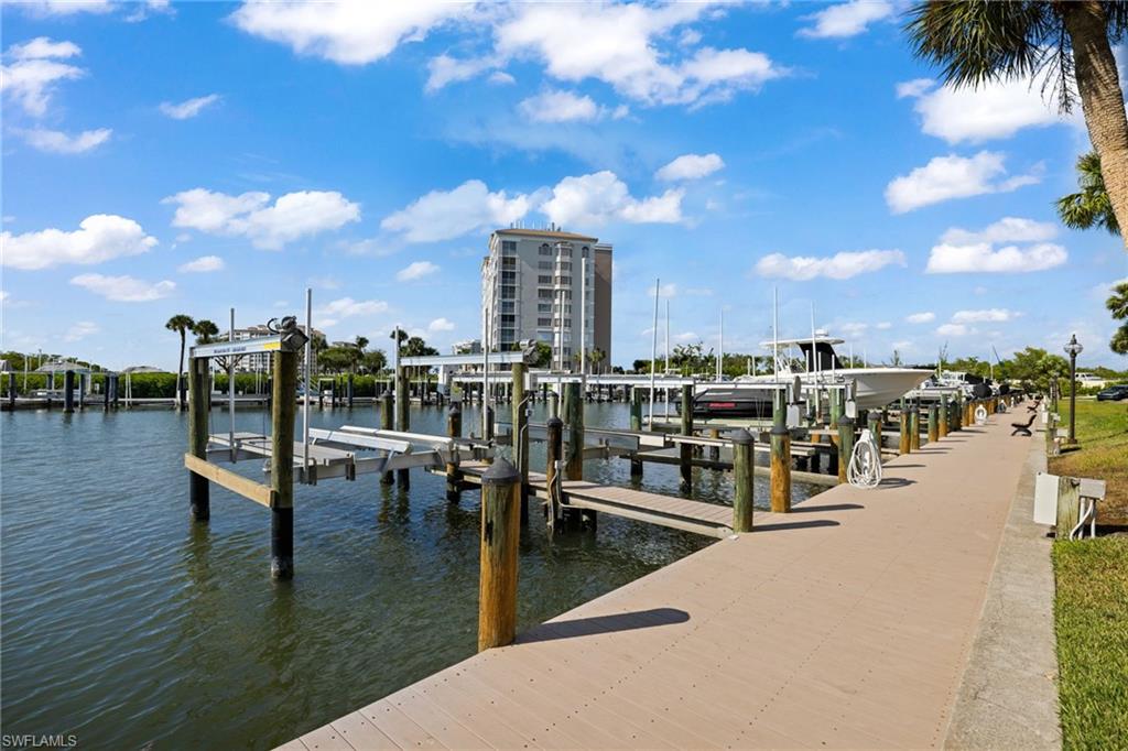 12945 VANDERBILT DR Unit: 203