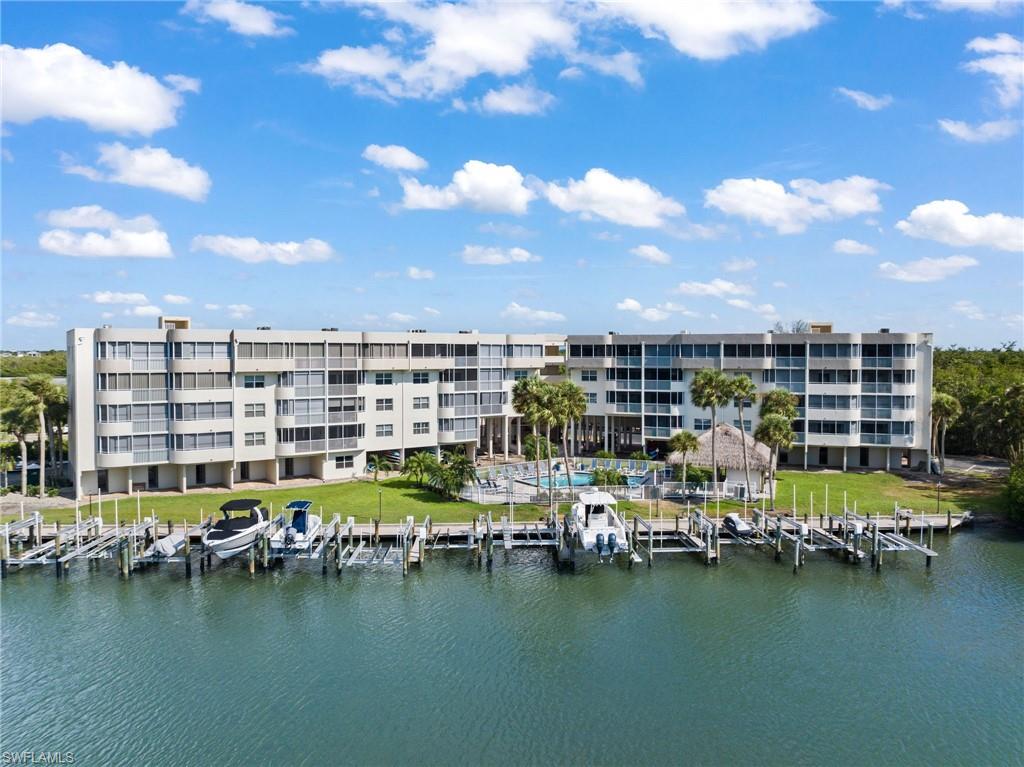 12945 VANDERBILT DR Unit: 203