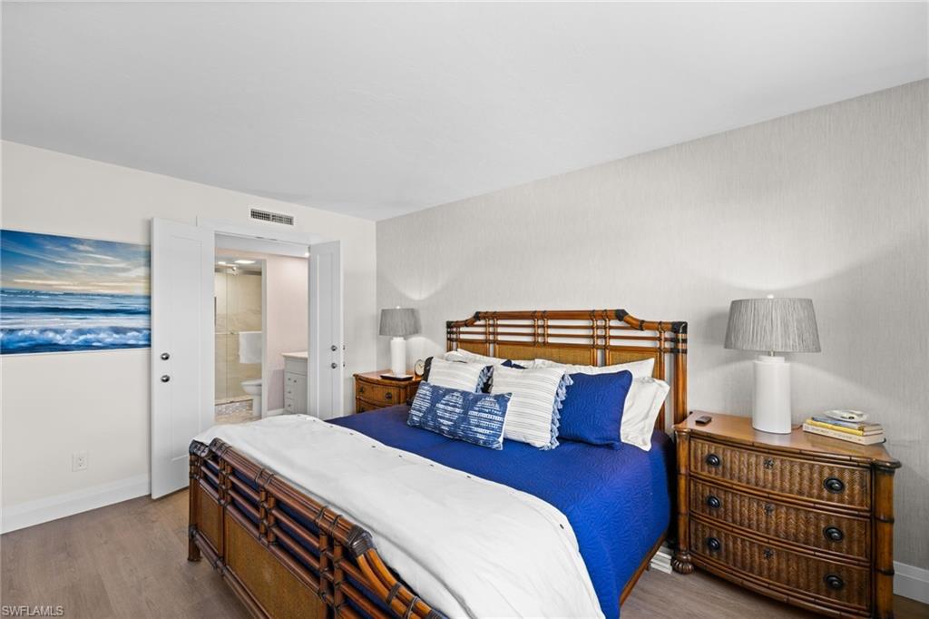 12945 VANDERBILT DR Unit: 203