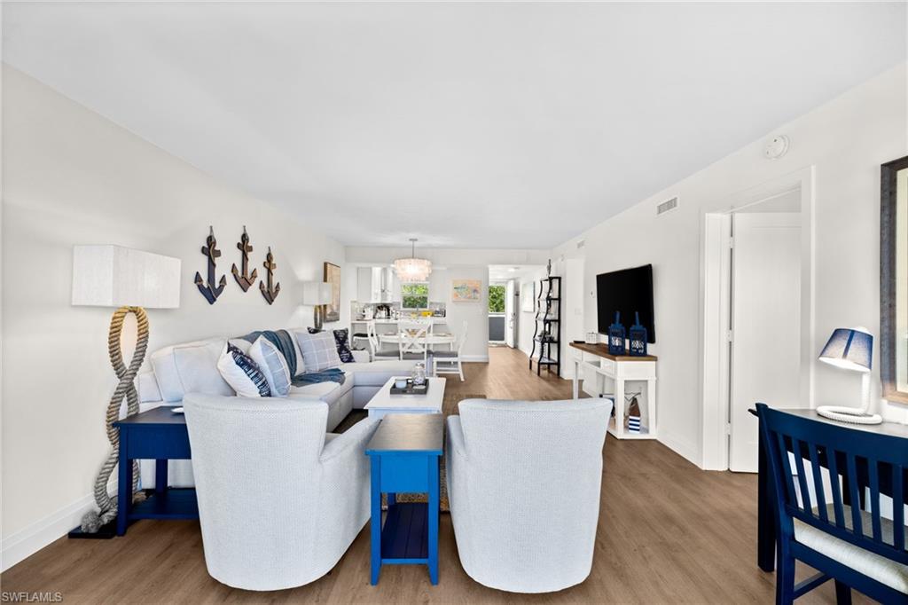 12945 VANDERBILT DR Unit: 203