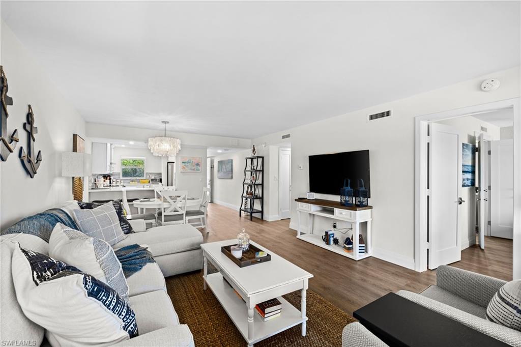 12945 VANDERBILT DR Unit: 203