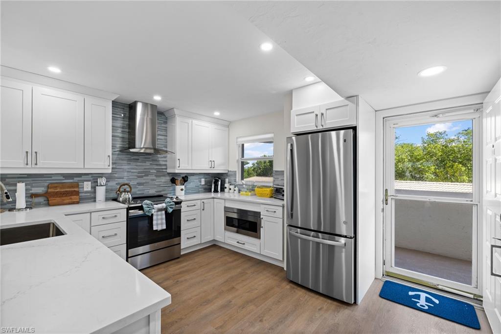 12945 VANDERBILT DR Unit: 203