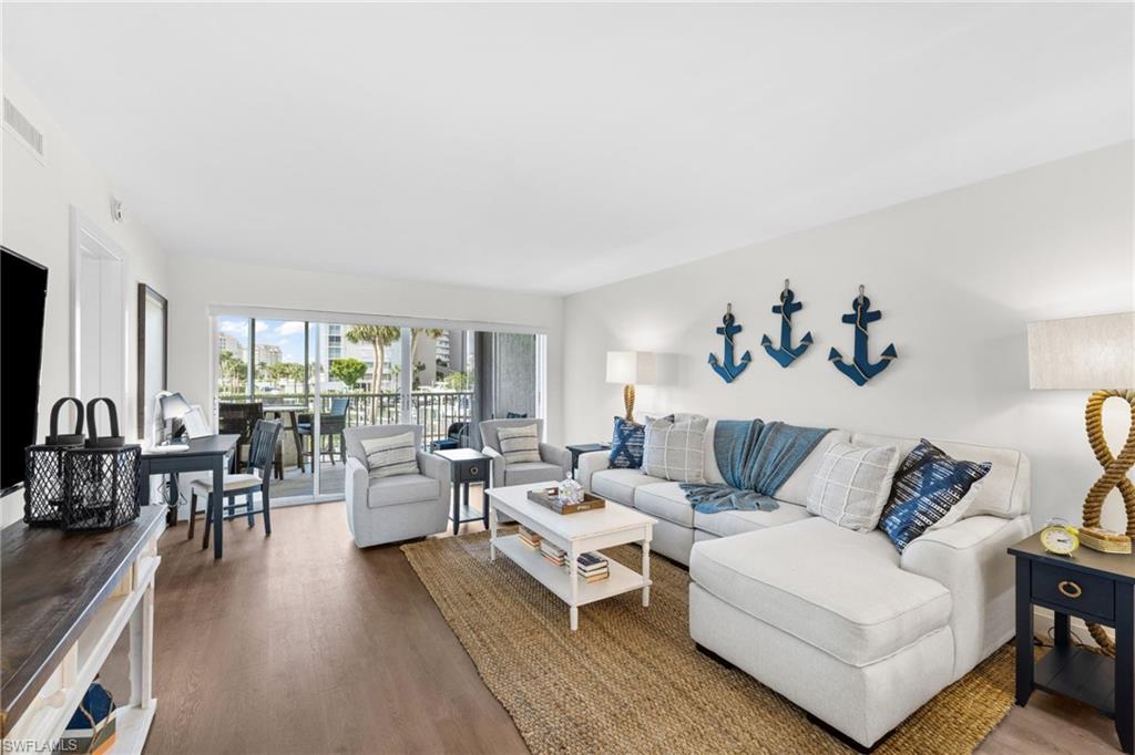 12945 VANDERBILT DR Unit: 203