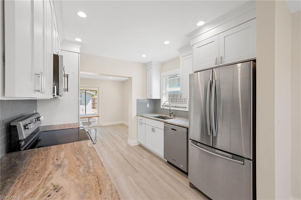 545 & 547 106TH AVE N