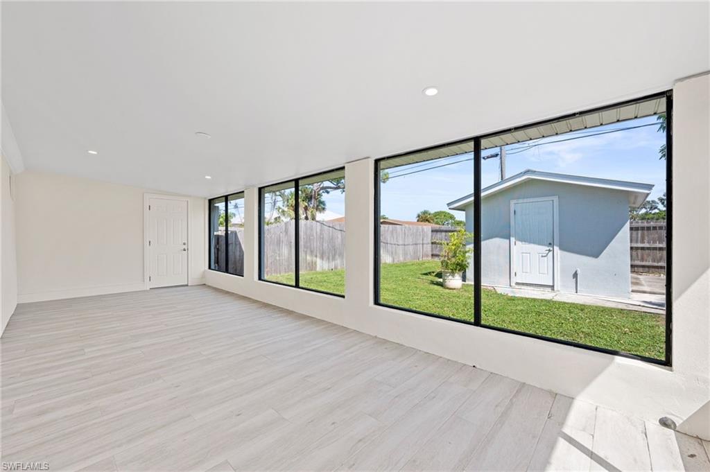 545 & 547 106TH AVE N