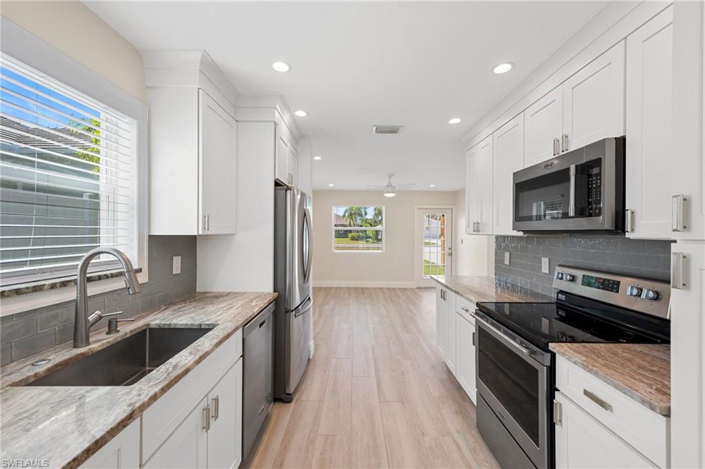 545 & 547 106TH AVE N