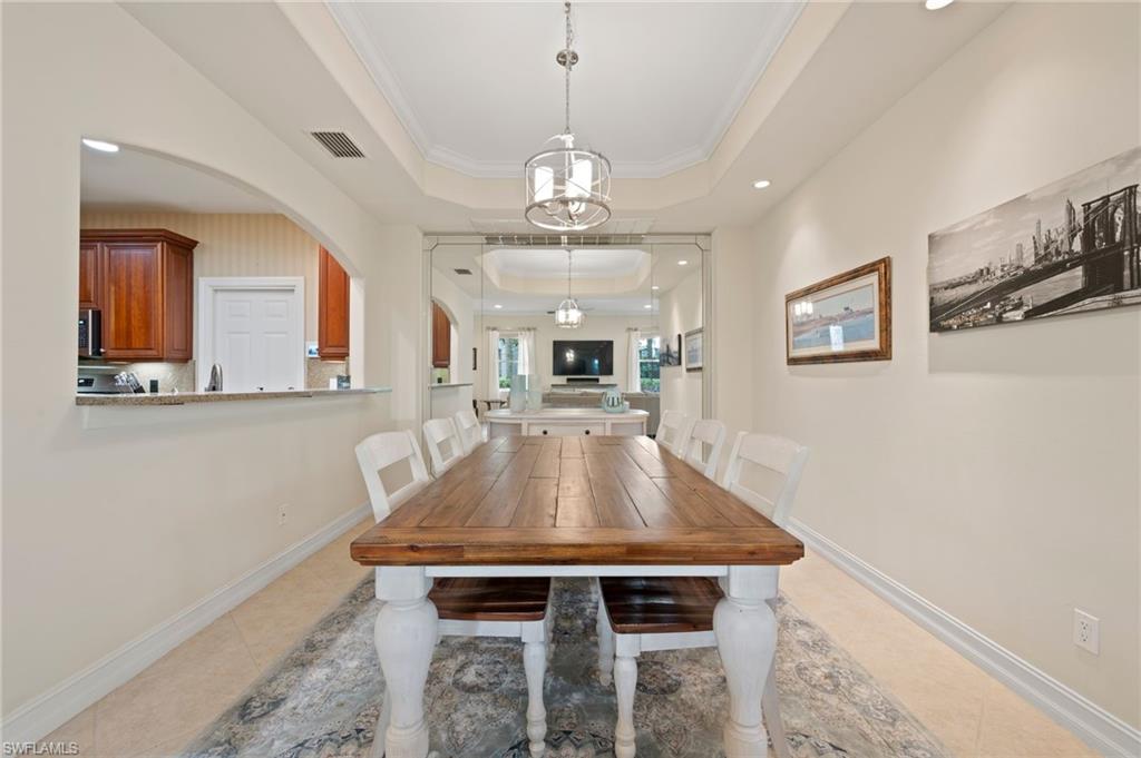 2809 TIBURON BLVD E Unit: 2-101