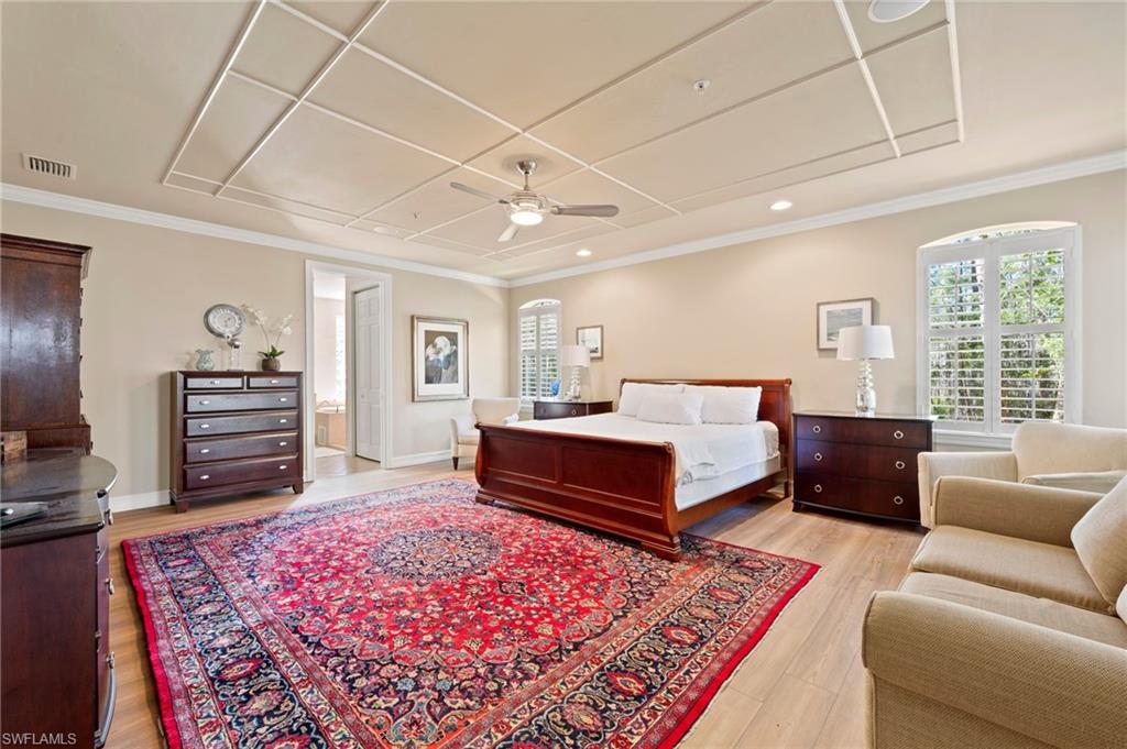 2809 TIBURON BLVD E Unit: 2-101