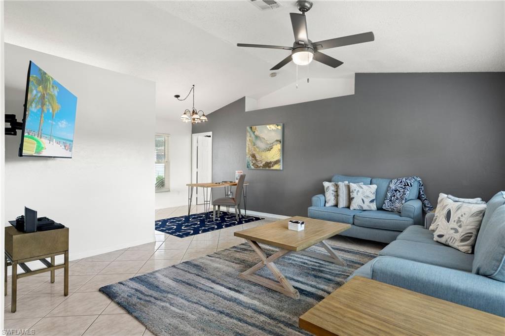 1928 SE Van Loon TER