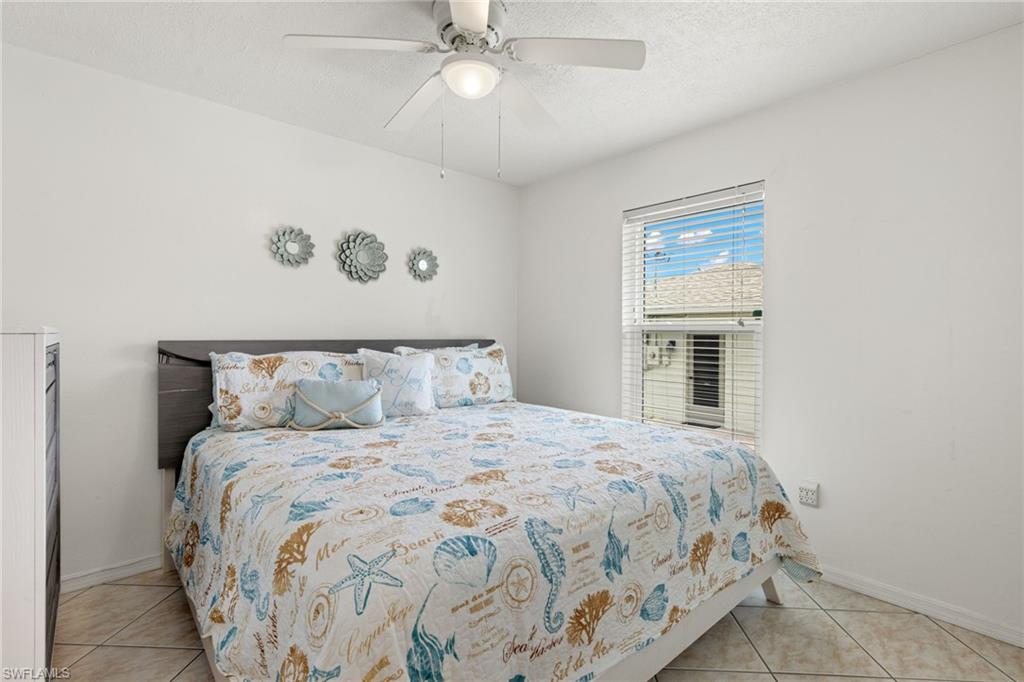 1928 SE Van Loon TER