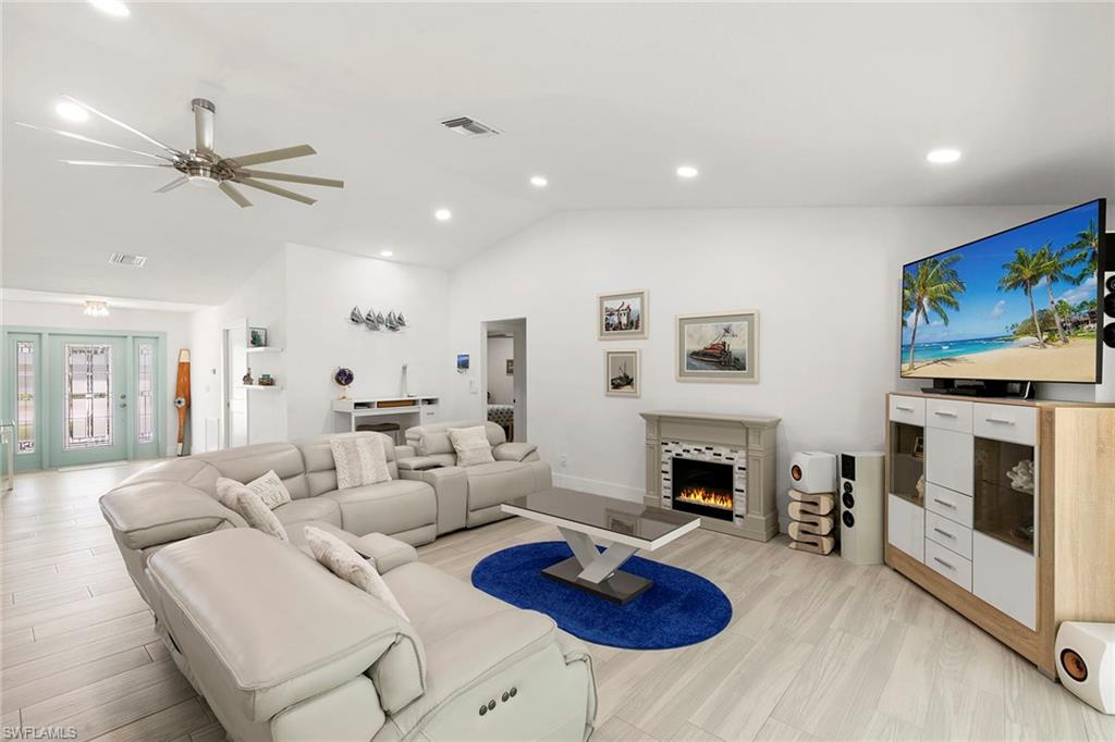 752 Saint Andrews BLVD