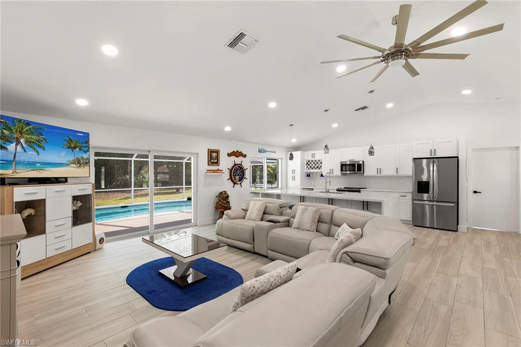 752 Saint Andrews BLVD