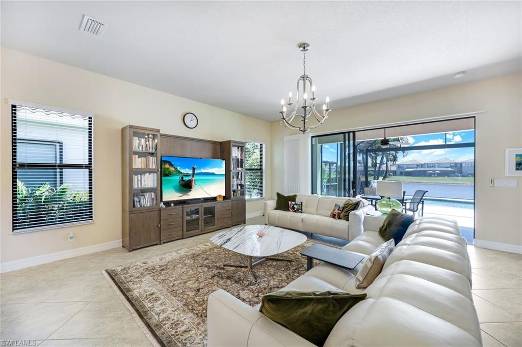 2730 Cinnamon Bay CIR