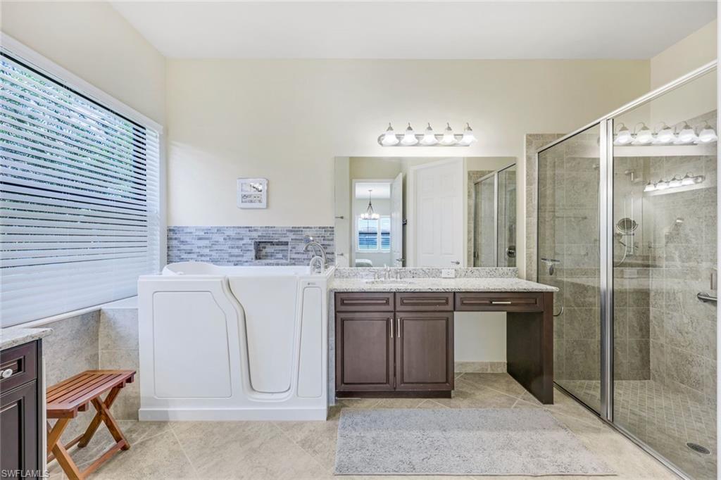 2730 Cinnamon Bay CIR