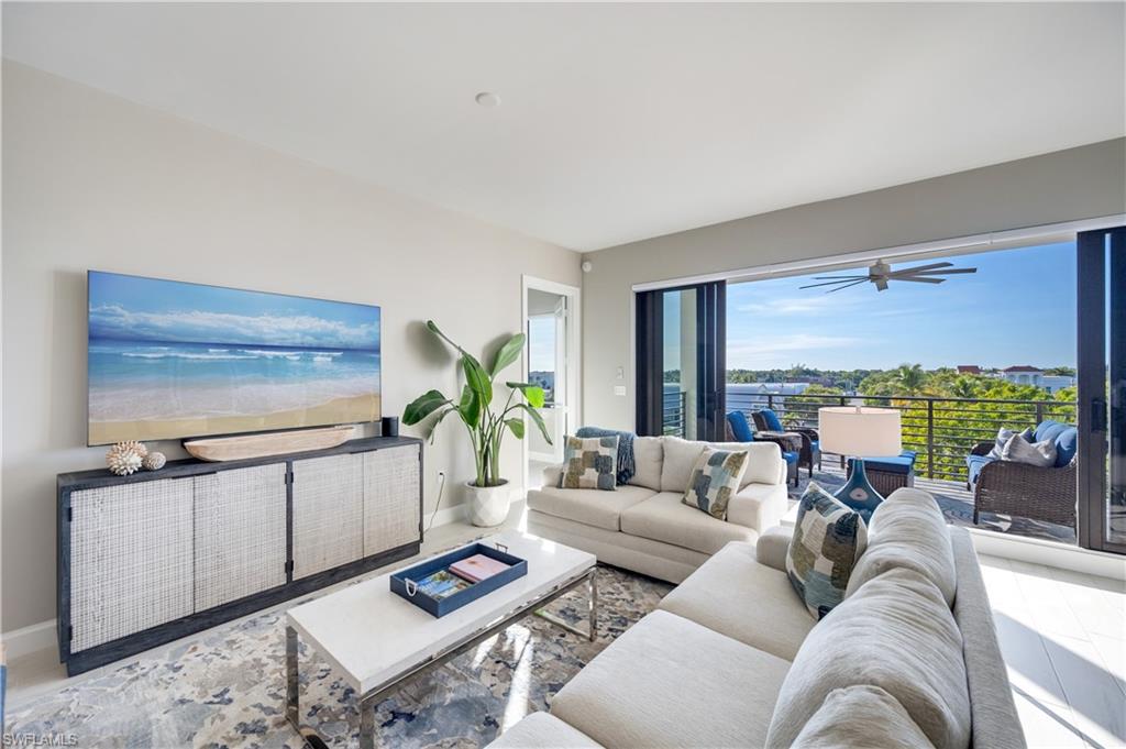 1115 Central AVE # 555