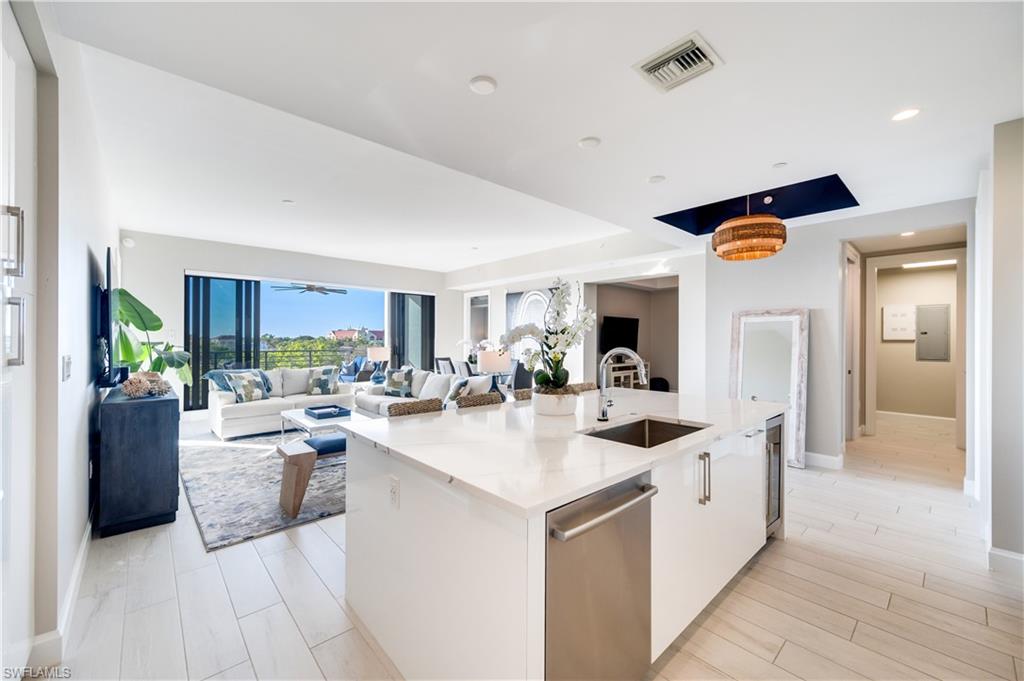 1115 Central AVE # 555