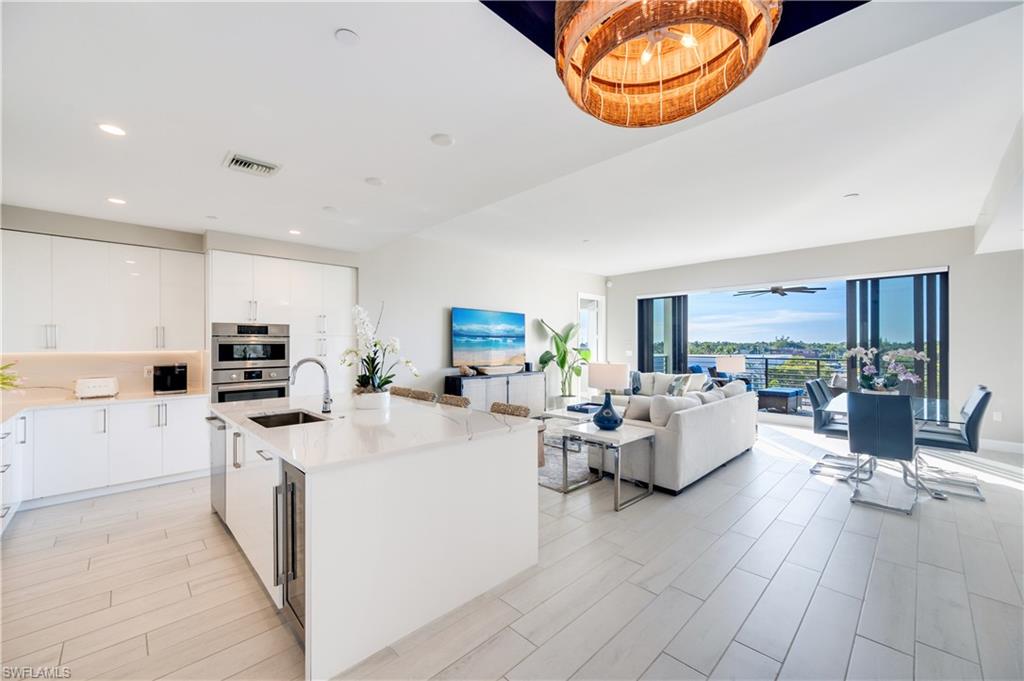 1115 Central AVE # 555