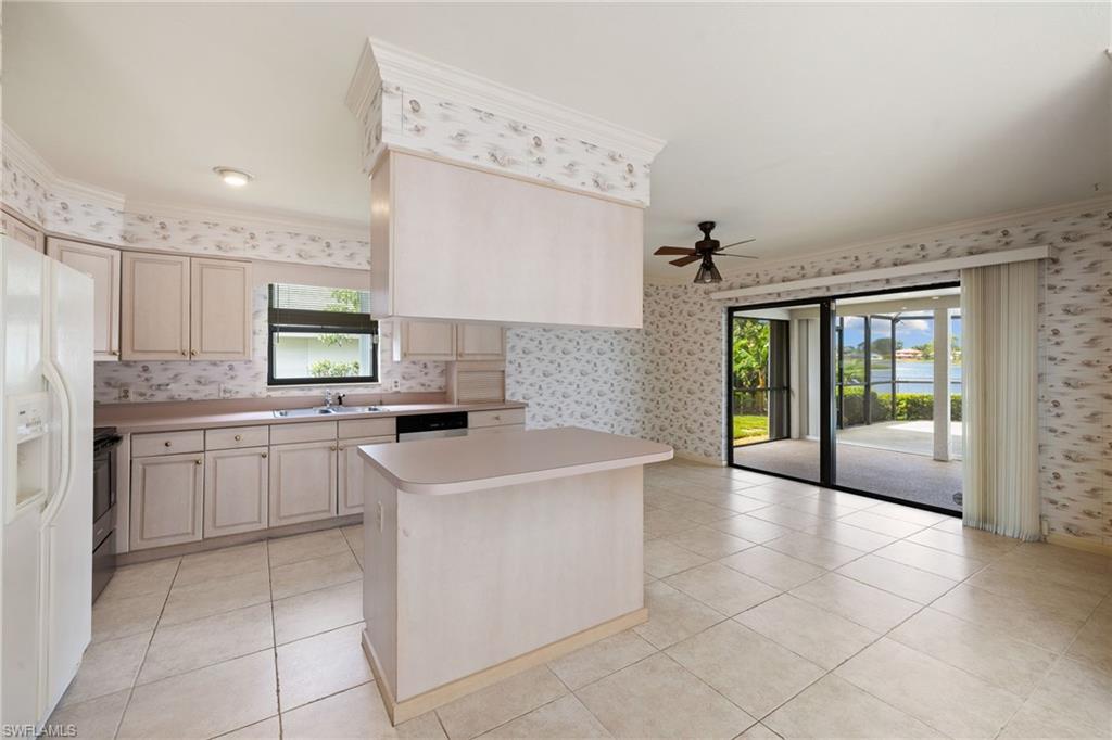 2492 Kings Lake BLVD