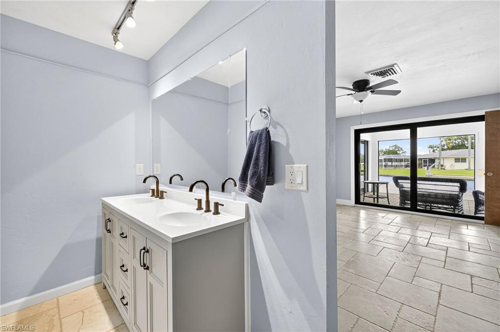 18071 Traverse DR