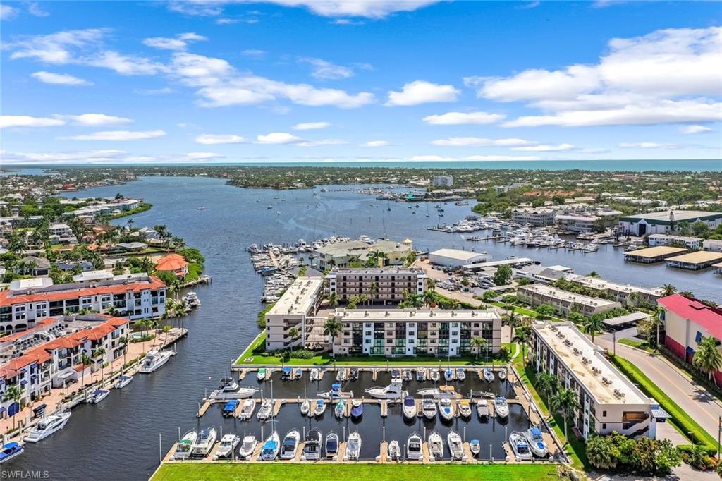 807 RIVER POINT DR # 102D