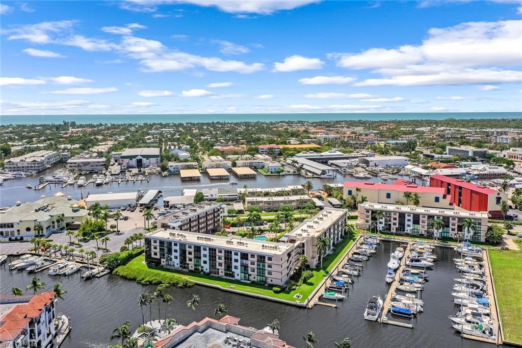 807 RIVER POINT DR # 102D
