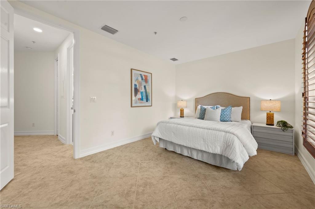 2886 Castillo CT # 101, NAPLES Unit: 101