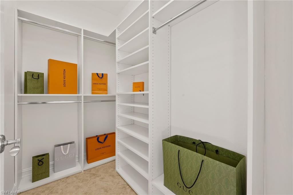 2886 Castillo CT # 101, NAPLES Unit: 101