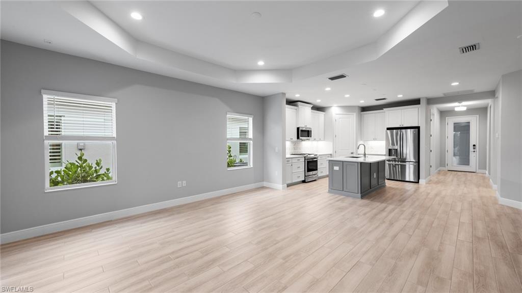4568 SkySail DR