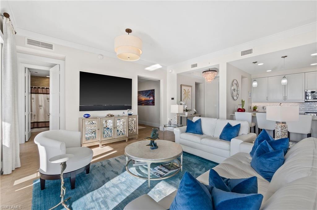 1035 3rd AVE S # 407