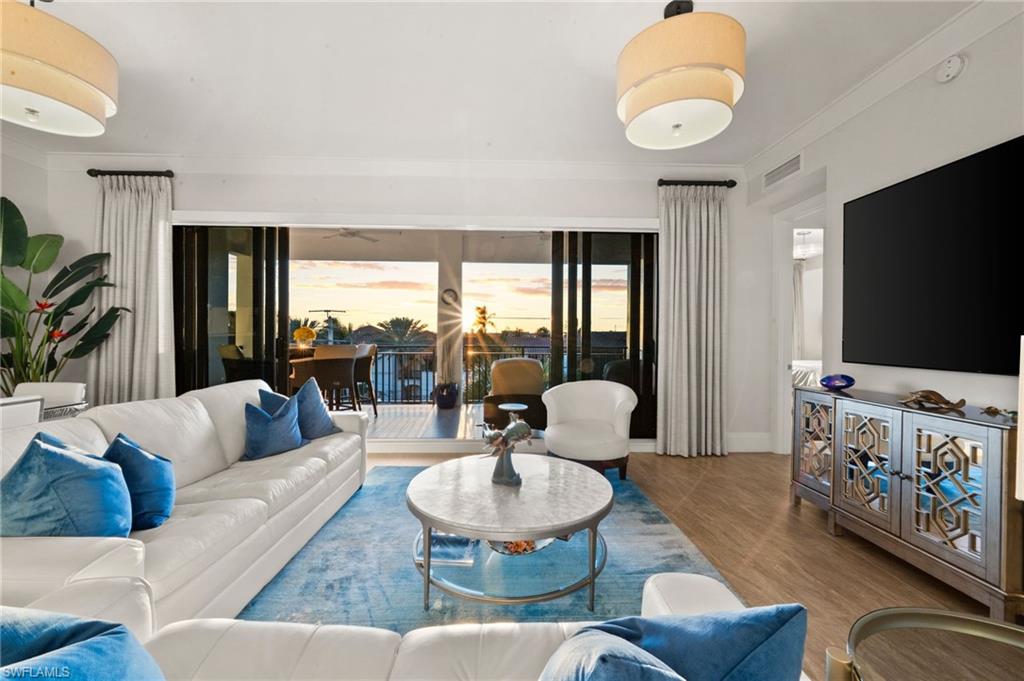 1035 3rd AVE S # 407