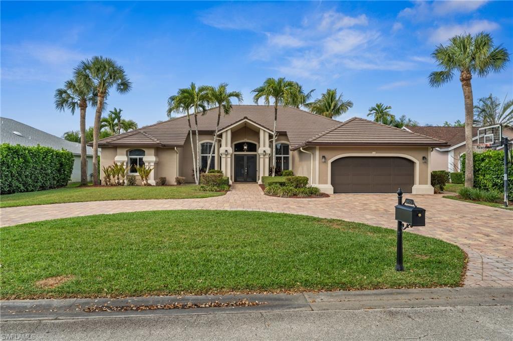 1905 Fairfax CIR