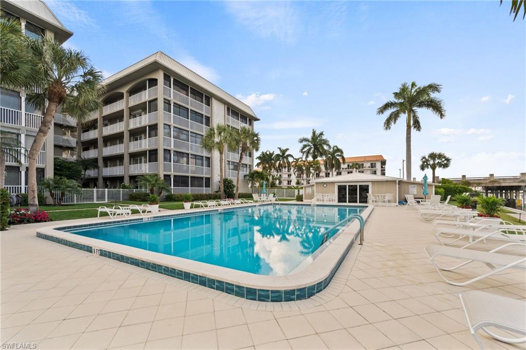 2880 GULF SHORE BLVD N # 410