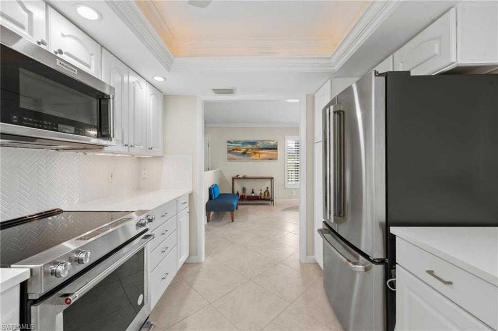 2880 GULF SHORE BLVD N # 410