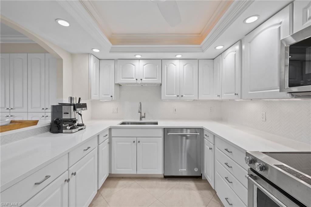 2880 GULF SHORE BLVD N # 410