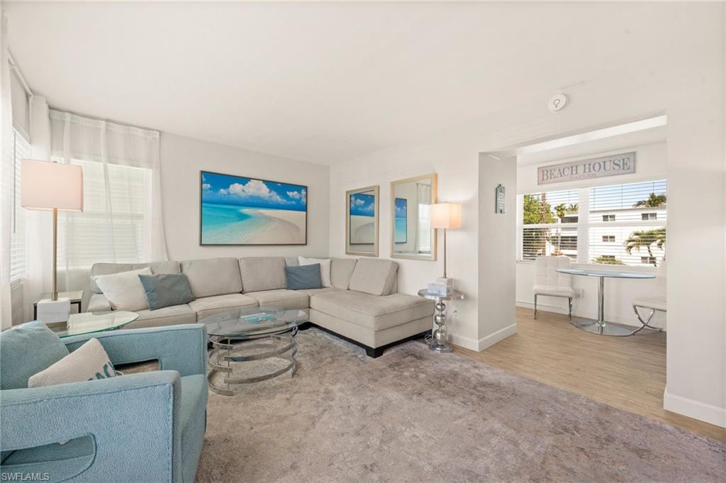 277 8th AVE S 277