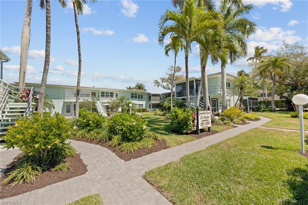 277 8th AVE S 277