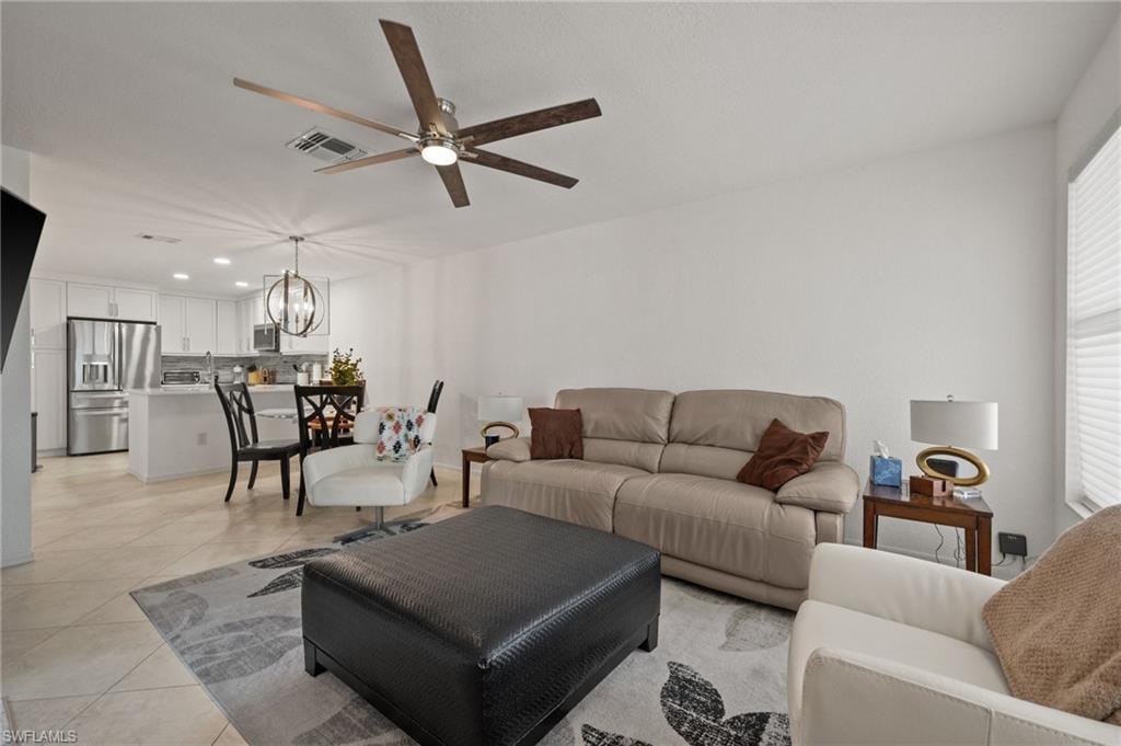 77 EMERALD WOODS DR I6