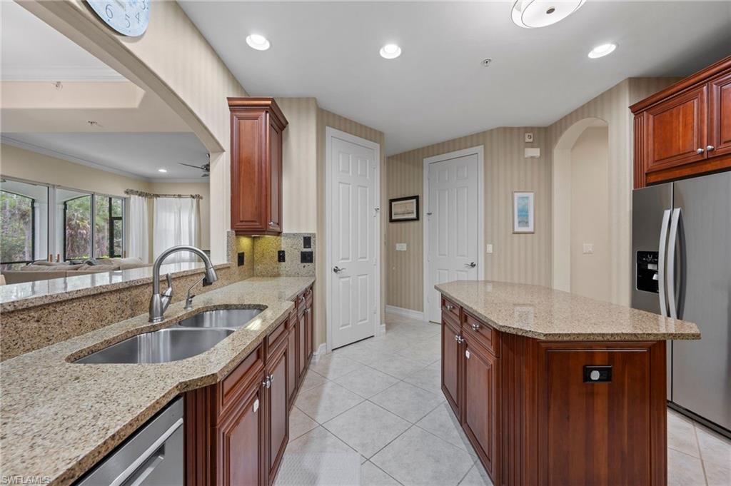 2809 TIBURON BLVD E 2-101