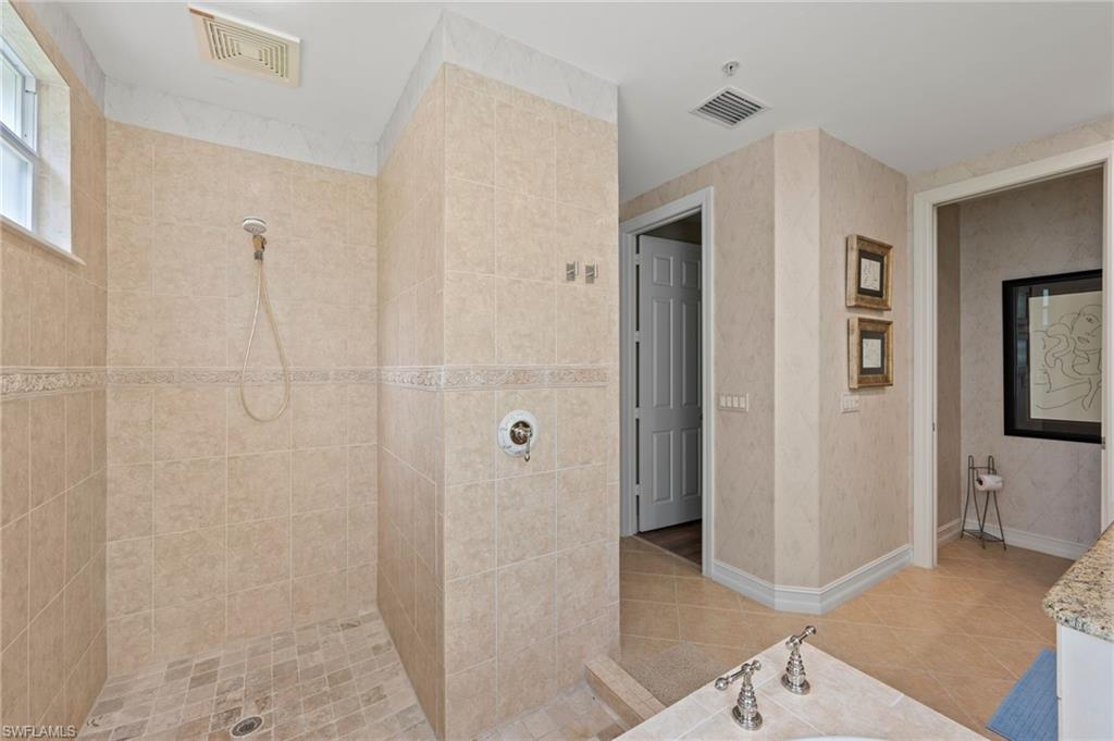 2809 TIBURON BLVD E 2-101
