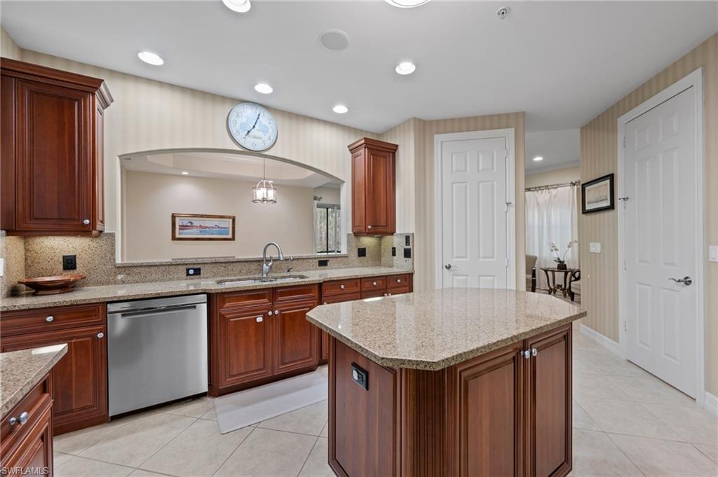 2809 TIBURON BLVD E 2-101