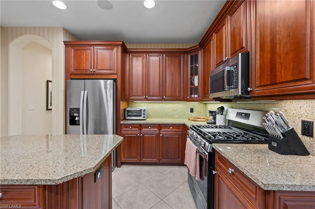 2809 TIBURON BLVD E 2-101